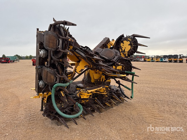 2014 New Holland 750SFIE Bec A Mais 10 Rangs 10 Row Corn Forage Harvester Header - Plataforma para colher milho: foto 1 2014 New Holland 750SFIE Bec A Mais 10 Rangs 10 Row Corn Forage Harvester Header - Plataforma para colher milho: foto 1