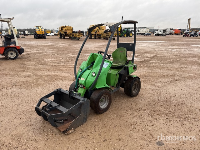 2014 Tecno M220EMNT Chargeuse Compacte (Inoperable) Skid Steer Loader - Mini carregadeira: foto 1 2014 Tecno M220EMNT Chargeuse Compacte (Inoperable) Skid Steer Loader - Mini carregadeira: foto 1