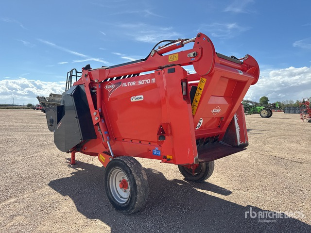 2015 Kuhn Altor 5070M Pailleuse Distributrice Livestock Feeder - Misturadora Alimentadora: foto 3 2015 Kuhn Altor 5070M Pailleuse Distributrice Livestock Feeder - Misturadora Alimentadora: foto 3