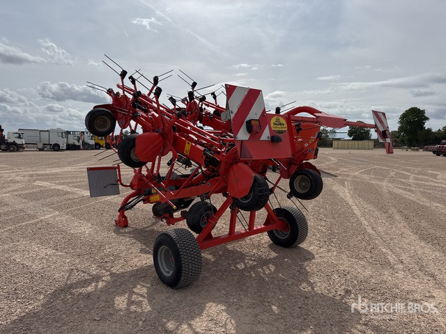 2015 Kuhn GF10802TGII 10.8 m Semi-Mount 10 Rotor Faneuse Hay Tedder - Ancinho enleirador: foto 3 2015 Kuhn GF10802TGII 10.8 m Semi-Mount 10 Rotor Faneuse Hay Tedder - Ancinho enleirador: foto 3