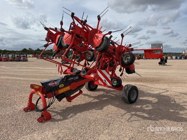 2015 Kuhn GF10802TGII 10.8 m Semi-Mount 10 Rotor Faneuse Hay Tedder - Ancinho enleirador: foto 2 2015 Kuhn GF10802TGII 10.8 m Semi-Mount 10 Rotor Faneuse Hay Tedder - Ancinho enleirador: foto 2