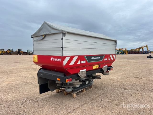 2017 Kverneland Exacta TLX 3900 Geospread 36 m 3-Point 3900 L Epandeur A ... Fertilizer Spreader - Distribuidor de fertilizantes: foto 4 2017 Kverneland Exacta TLX 3900 Geospread 36 m 3-Point 3900 L Epandeur A ... Fertilizer Spreader - Distribuidor de fertilizantes: foto 4