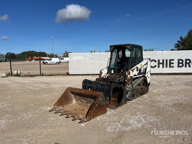 2018 Bobcat T110 Two-Speed Chargeuse Compacte Su ... Compact Track Loader - Mini carregadeira de esteiras: foto 1 2018 Bobcat T110 Two-Speed Chargeuse Compacte Su ... Compact Track Loader - Mini carregadeira de esteiras: foto 1