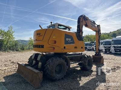 LIEBHERR A912 COMPACT Pelle Sur Pneus - Escavadeira de rodas: foto 3 LIEBHERR A912 COMPACT Pelle Sur Pneus - Escavadeira de rodas: foto 3