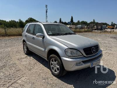 MERCEDES-BENZ CLASSE M (Inoperable) - Automóvel: foto 4 MERCEDES-BENZ CLASSE M (Inoperable) - Automóvel: foto 4