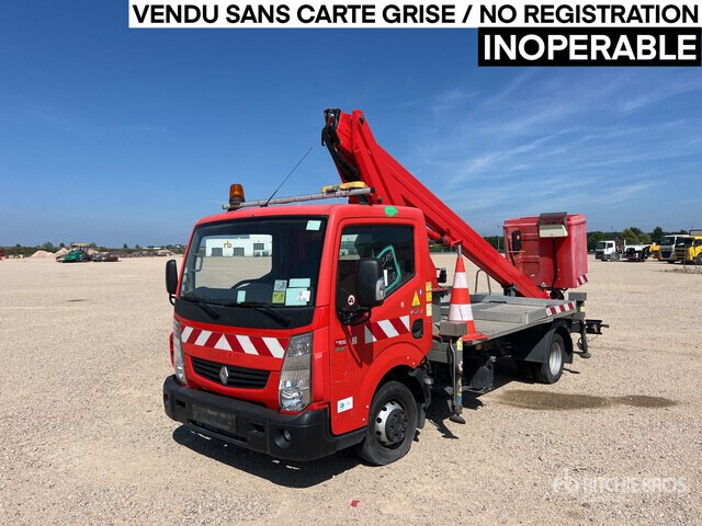 Renault Maxity DTI 130 Camion ? godets - Caminhão com plataforma aérea: foto 2 Renault Maxity DTI 130 Camion ? godets - Caminhão com plataforma aérea: foto 2