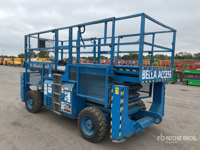 2005 Genie GS3384 4x4 Diesel Scissor Lift - Plataforma de Tijera/ Plataforma de tesoura: foto 4 2005 Genie GS3384 4x4 Diesel Scissor Lift - Plataforma de Tijera/ Plataforma de tesoura: foto 4