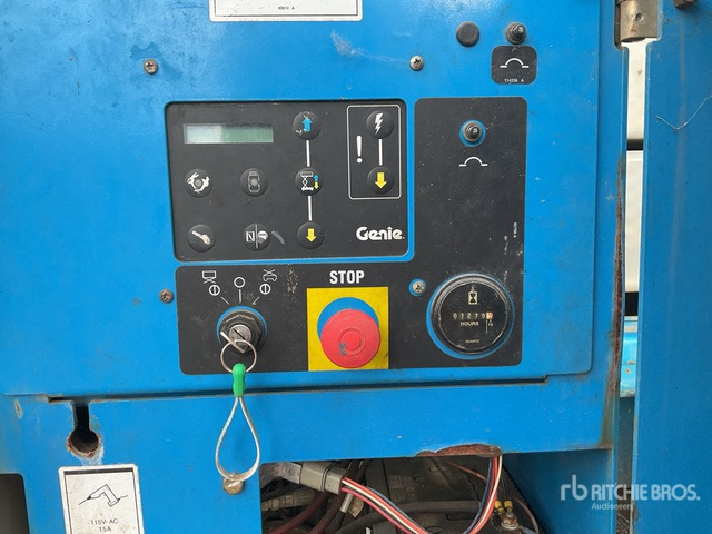 2007 Genie GS-5390 4x4 Diesel Scissor Lift - Plataforma de Tijera/ Plataforma de tesoura: foto 5 2007 Genie GS-5390 4x4 Diesel Scissor Lift - Plataforma de Tijera/ Plataforma de tesoura: foto 5