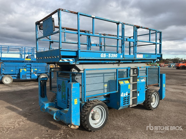 2007 Genie GS-5390 4x4 Diesel Scissor Lift - Plataforma de Tijera/ Plataforma de tesoura: foto 4 2007 Genie GS-5390 4x4 Diesel Scissor Lift - Plataforma de Tijera/ Plataforma de tesoura: foto 4