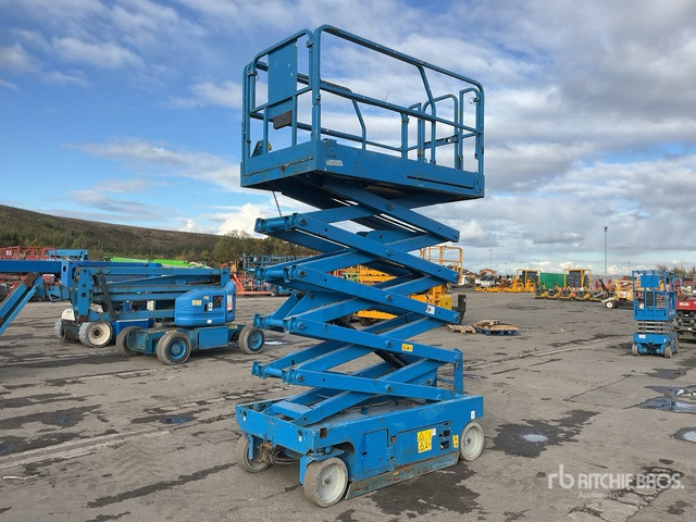 2011 Genie GS3246 Electric Scissor Lift - Plataforma de Tijera/ Plataforma de tesoura: foto 1 2011 Genie GS3246 Electric Scissor Lift - Plataforma de Tijera/ Plataforma de tesoura: foto 1