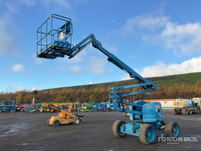 2012 Genie Z4525J 4WD Diesel Articulating Boom Lift - Plataforma articulada: foto 2 2012 Genie Z4525J 4WD Diesel Articulating Boom Lift - Plataforma articulada: foto 2
