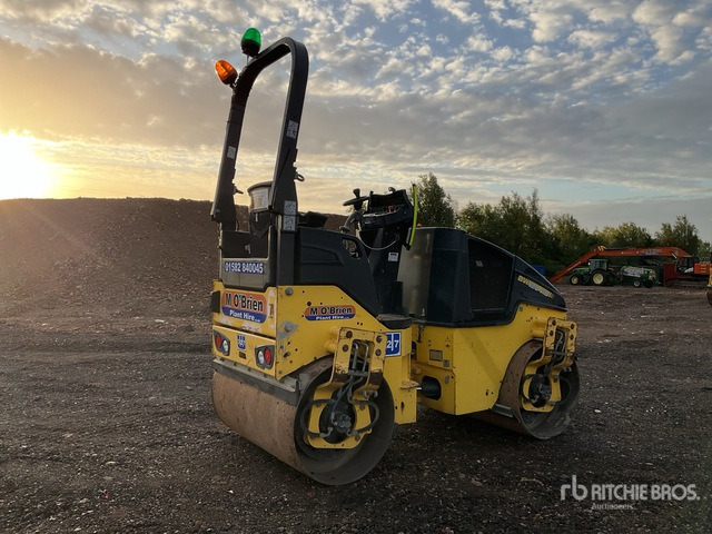 2015 Bomag 120AD-5 Double Drum Roller - Rolo: foto 3 2015 Bomag 120AD-5 Double Drum Roller - Rolo: foto 3