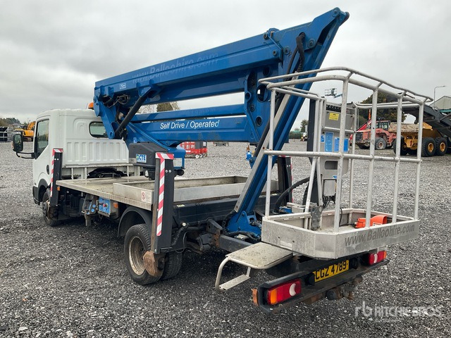 2015 Nissan Cabstar NT400 2015 CTE ZED 21.2JH 20 m on 4x2 Bucket Truck - Caminhão com plataforma aérea: foto 5 2015 Nissan Cabstar NT400 2015 CTE ZED 21.2JH 20 m on 4x2 Bucket Truck - Caminhão com plataforma aérea: foto 5