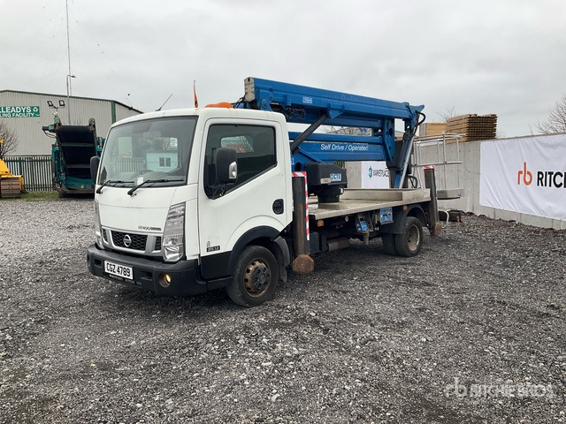 2015 Nissan Cabstar NT400 2015 CTE ZED 21.2JH 20 m on 4x2 Bucket Truck - Caminhão com plataforma aérea: foto 3 2015 Nissan Cabstar NT400 2015 CTE ZED 21.2JH 20 m on 4x2 Bucket Truck - Caminhão com plataforma aérea: foto 3