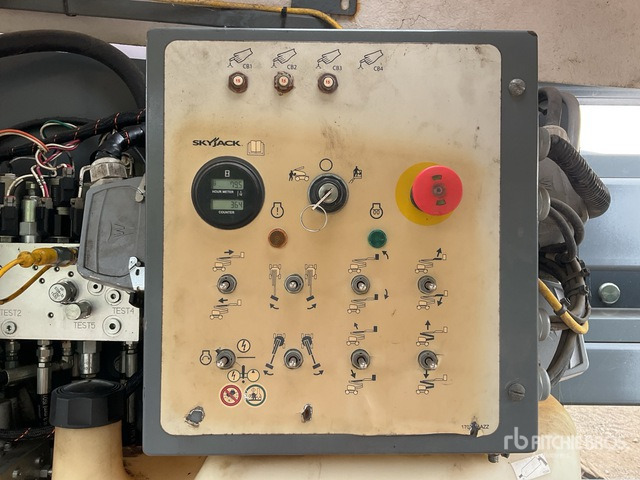 2015 Skyjack SJ51AJ 4WD Diesel Articulating Boom Lift - Plataforma articulada: foto 5 2015 Skyjack SJ51AJ 4WD Diesel Articulating Boom Lift - Plataforma articulada: foto 5