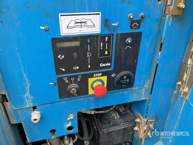 2016 Genie GS5390 4x4 Diesel Scissor Lift - Plataforma de Tijera/ Plataforma de tesoura: foto 5 2016 Genie GS5390 4x4 Diesel Scissor Lift - Plataforma de Tijera/ Plataforma de tesoura: foto 5