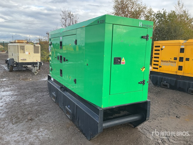 2016 Sdmo R220C3 200 kVA Skid-Mounted Generator Set - Gerador elétrico: foto 2 2016 Sdmo R220C3 200 kVA Skid-Mounted Generator Set - Gerador elétrico: foto 2