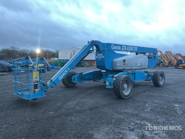 2017 Genie ZX135/70 4WD Diesel Articulating Boom Lift - Plataforma articulada: foto 3 2017 Genie ZX135/70 4WD Diesel Articulating Boom Lift - Plataforma articulada: foto 3