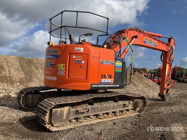 2018 Hitachi ZX225USLC-6 Tracked Excavator - Escavadora de rastos: foto 4 2018 Hitachi ZX225USLC-6 Tracked Excavator - Escavadora de rastos: foto 4