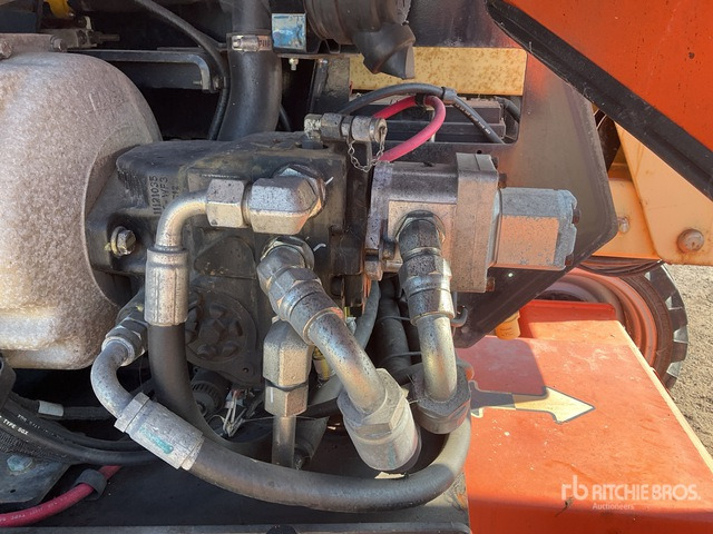 2019 JLG 340AJ 4WD Diesel Articulating Boom Lift - Plataforma articulada: foto 5 2019 JLG 340AJ 4WD Diesel Articulating Boom Lift - Plataforma articulada: foto 5