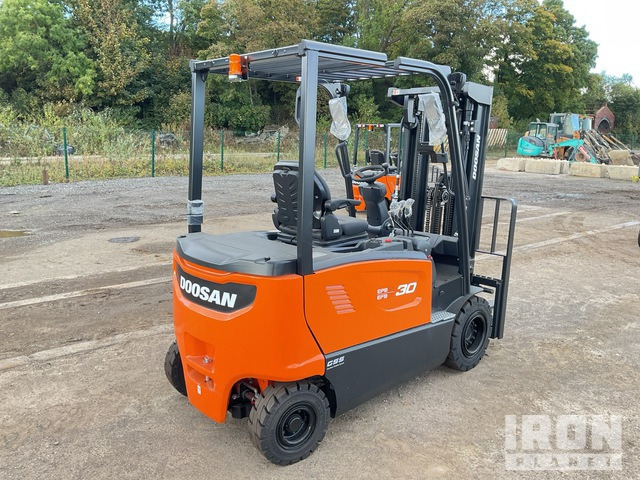 2023 Doosan B30X-7 PLUS 2023 Doosan B30X-7 PLUS 3000 kg Electric Forklift (Unused) Electric Forklift - Empilhadeira elétrica: foto 4 2023 Doosan B30X-7 PLUS 2023 Doosan B30X-7 PLUS 3000 kg Electric Forklift (Unused) Electric Forklift - Empilhadeira elétrica: foto 4