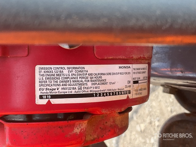 Belle LC3251 Vibratory Plate Compactor - Placas vibratórias: foto 5 Belle LC3251 Vibratory Plate Compactor - Placas vibratórias: foto 5