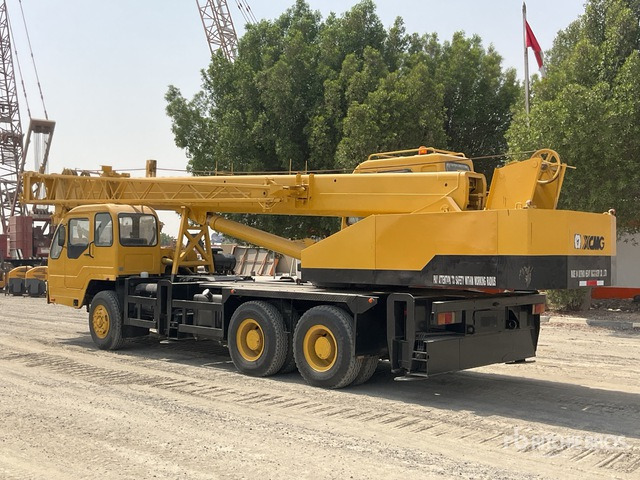 2007 XCMG QY20 20 ton 6x4 Hydraulic Truck Crane - Guindaste móvel: foto 4 2007 XCMG QY20 20 ton 6x4 Hydraulic Truck Crane - Guindaste móvel: foto 4