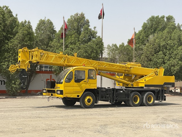 2007 XCMG QY20 20 ton 6x4 Hydraulic Truck Crane - Guindaste móvel: foto 1 2007 XCMG QY20 20 ton 6x4 Hydraulic Truck Crane - Guindaste móvel: foto 1