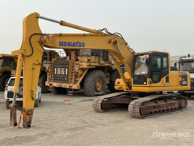 2010 Komatsu PC220-8N1 - Escavadora de rastos: foto 3 2010 Komatsu PC220-8N1 - Escavadora de rastos: foto 3