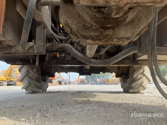 2010 Silla 3500 4x4 Self-Loading All Terrain Mixer - Caminhão betoneira: foto 5 2010 Silla 3500 4x4 Self-Loading All Terrain Mixer - Caminhão betoneira: foto 5