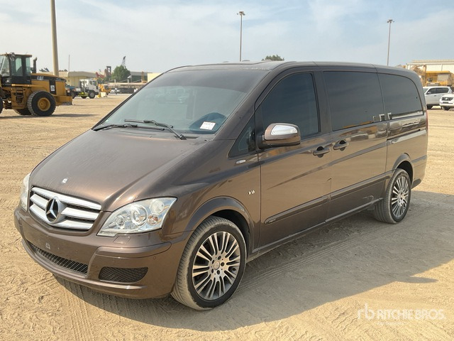 2012 Mercedes-Benz Viano CDI 3.0 Bus - Furgão: foto 1 2012 Mercedes-Benz Viano CDI 3.0 Bus - Furgão: foto 1