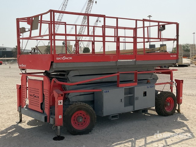 2012 Skyjack SJ9241 4x4 Diesel Scissor Lift - Plataforma de Tijera/ Plataforma de tesoura: foto 2 2012 Skyjack SJ9241 4x4 Diesel Scissor Lift - Plataforma de Tijera/ Plataforma de tesoura: foto 2