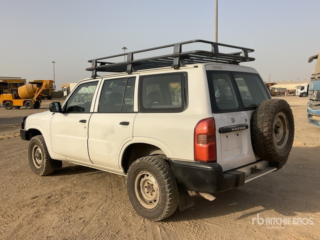 2013 Nissan Patrol GL 4x4 SUV - SUV: foto 2 2013 Nissan Patrol GL 4x4 SUV - SUV: foto 2