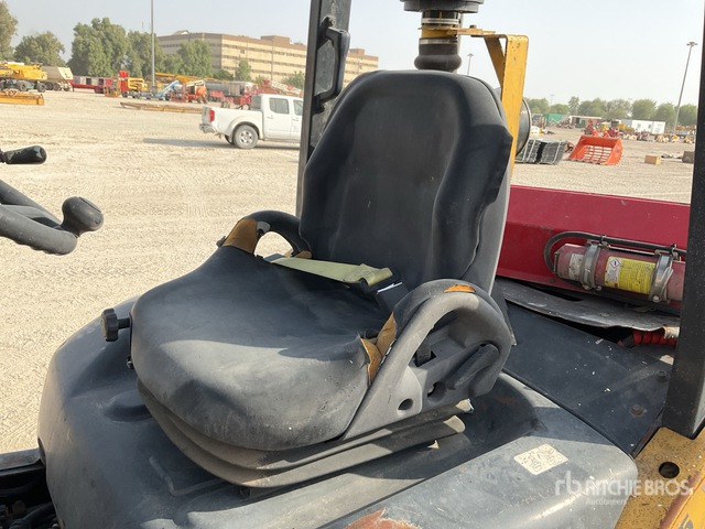 2015 Komatsu FH40-1 4 ton Forklift - Empilhadeira a diesel: foto 5 2015 Komatsu FH40-1 4 ton Forklift - Empilhadeira a diesel: foto 5