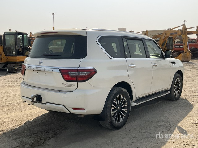 2015 Nissan Patrol Platinum 4x4 SUV - SUV: foto 3 2015 Nissan Patrol Platinum 4x4 SUV - SUV: foto 3