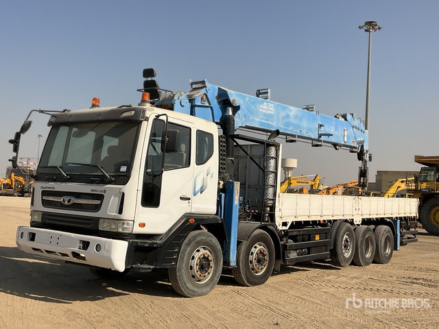 2015 Tata Daewoo Novus SE 2015 Dong Yang SS7506S 20 ton S ... Flatbed Truck with Crane - Camião de caixa aberta/ Plataforma, Caminhão grua: foto 1 2015 Tata Daewoo Novus SE 2015 Dong Yang SS7506S 20 ton S ... Flatbed Truck with Crane - Camião de caixa aberta/ Plataforma, Caminhão grua: foto 1