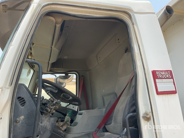 2016 Renault D18 4x2 (Inoperable) S/A Dump Truck - Caminhão basculante: foto 5 2016 Renault D18 4x2 (Inoperable) S/A Dump Truck - Caminhão basculante: foto 5