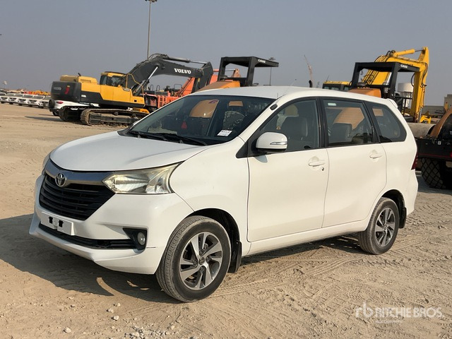 2017 Toyota Avanza Minivan - Automóvel: foto 1 2017 Toyota Avanza Minivan - Automóvel: foto 1