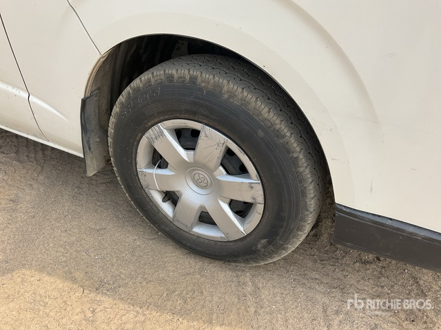 2018 Toyota Hiace 4x2 15-Seat Mini Bus - Micro-ônibus, Furgão de passageiros: foto 5 2018 Toyota Hiace 4x2 15-Seat Mini Bus - Micro-ônibus, Furgão de passageiros: foto 5