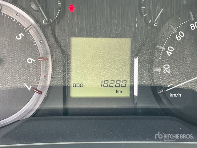 2018 Toyota Prado 150L 4x4 SUV - SUV: foto 3 2018 Toyota Prado 150L 4x4 SUV - SUV: foto 3