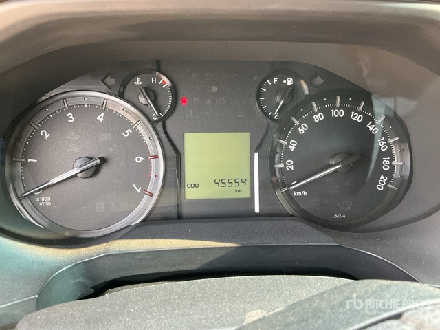 2018 Toyota Prado TX 150L 4x4 SUV - SUV: foto 5 2018 Toyota Prado TX 150L 4x4 SUV - SUV: foto 5