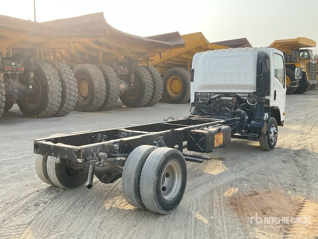 2019 Isuzu NPR 4x2 Cab and Chassis - Caminhão chassi: foto 3 2019 Isuzu NPR 4x2 Cab and Chassis - Caminhão chassi: foto 3