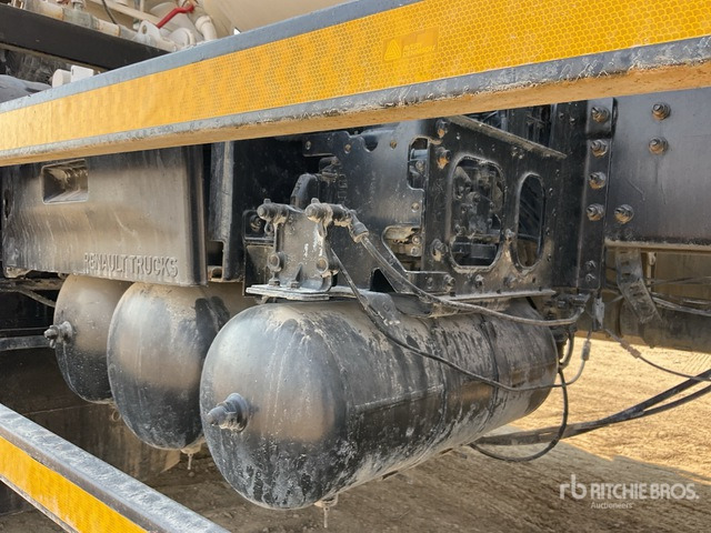 2019 Renault K440 8x4 Twin-Steer Mixer Truck - Caminhão betoneira: foto 4 2019 Renault K440 8x4 Twin-Steer Mixer Truck - Caminhão betoneira: foto 4