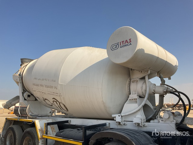 2019 Renault K440 8x4 Twin-Steer Mixer Truck - Caminhão betoneira: foto 5 2019 Renault K440 8x4 Twin-Steer Mixer Truck - Caminhão betoneira: foto 5