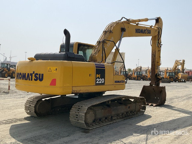 2020 Komatsu PC220-8M0 - Escavadora de rastos: foto 3 2020 Komatsu PC220-8M0 - Escavadora de rastos: foto 3