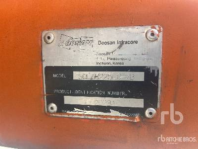 DOOSAN 225LC-7B - Escavadora de rastos: foto 1 DOOSAN 225LC-7B - Escavadora de rastos: foto 1
