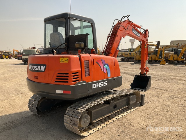 Doosan DH55-V Tracked Excavator - Escavadora de rastos: foto 3 Doosan DH55-V Tracked Excavator - Escavadora de rastos: foto 3