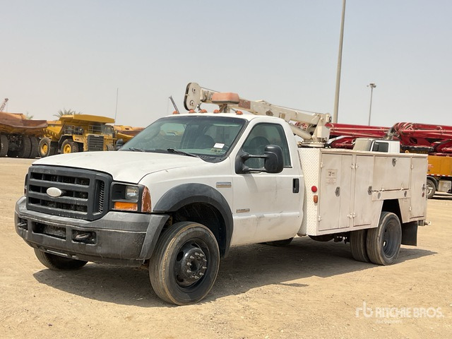 2006 Ford F550XL SUPER DUTY 4x2 Service Truck - Veículo municipal/ Especial: foto 1 2006 Ford F550XL SUPER DUTY 4x2 Service Truck - Veículo municipal/ Especial: foto 1