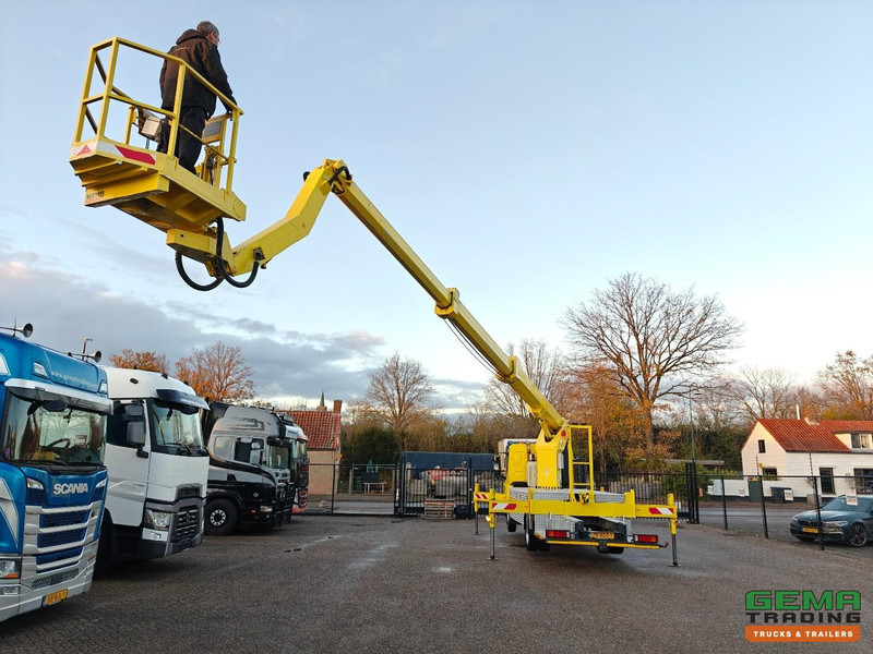 DAF LF 180 FA 4x2 Dagcab Euro6A - T225 Ruthman - Hoogwerker- 101.534km - 04/2026 APK - Caminhão: foto 3 DAF LF 180 FA 4x2 Dagcab Euro6A - T225 Ruthman - Hoogwerker- 101.534km - 04/2026 APK - Caminhão: foto 3