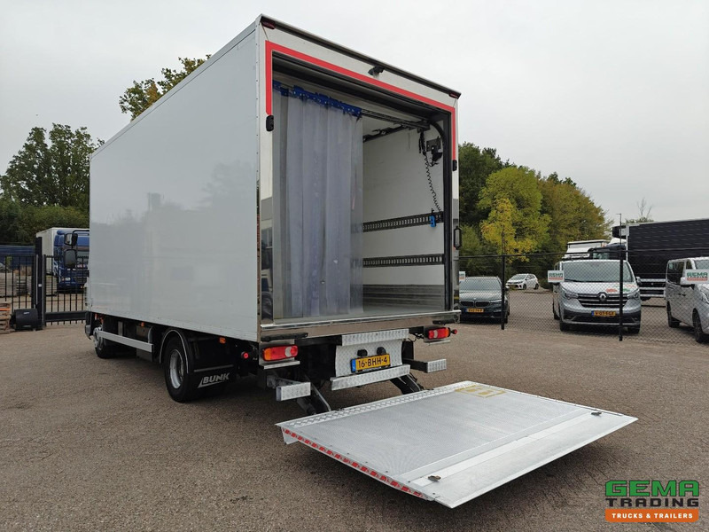 DAF LF 210 FA 4x2 Dagcab Euro6A - Koel/Vriesbak 5.5M + Carrier Supra 550 + Laadklep 2000KG - 173.000KM! - Caminhão frigorífico: foto 2 DAF LF 210 FA 4x2 Dagcab Euro6A - Koel/Vriesbak 5.5M + Carrier Supra 550 + Laadklep 2000KG - 173.000KM! - Caminhão frigorífico: foto 2
